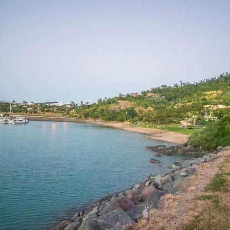 Marina View Apartment Airlie Beach Exterior photo
