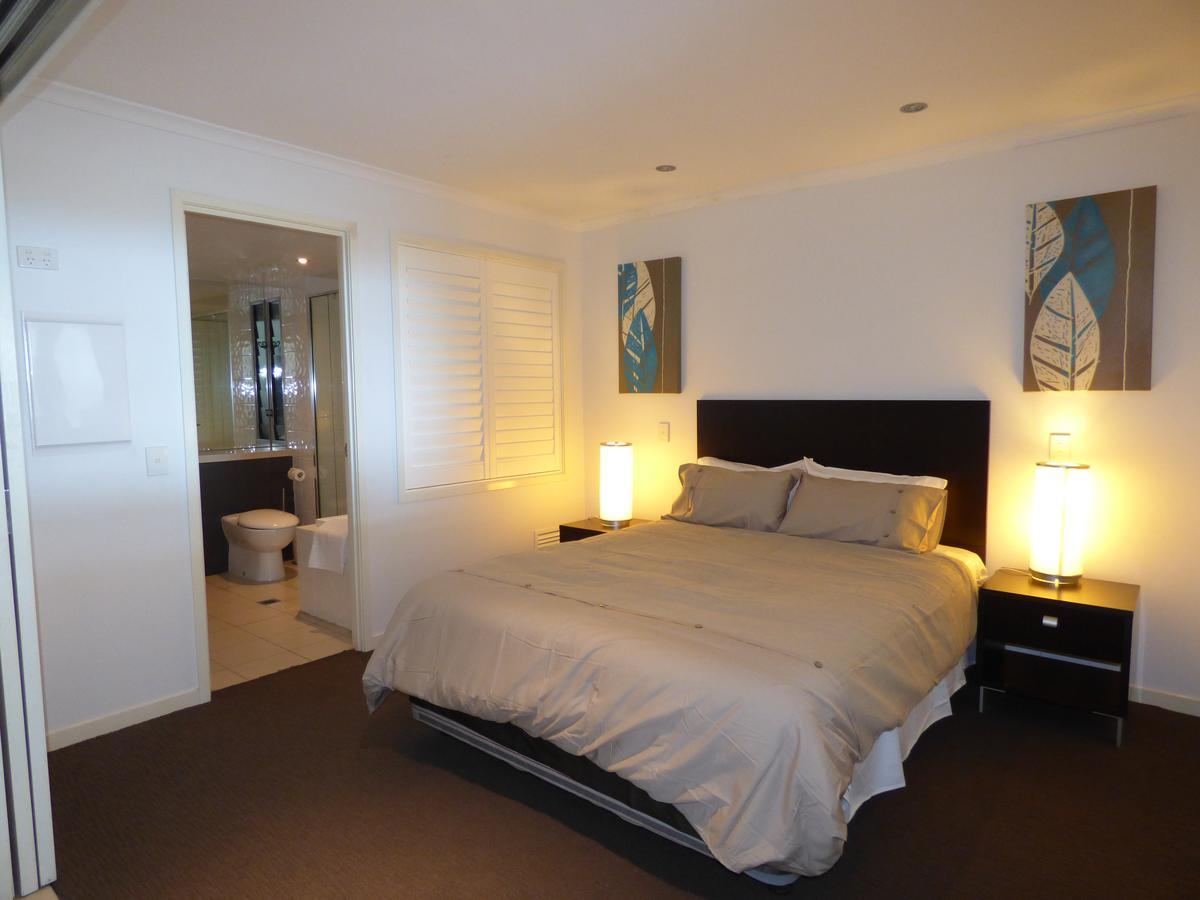 Marina View Apartment Airlie Beach Exterior photo