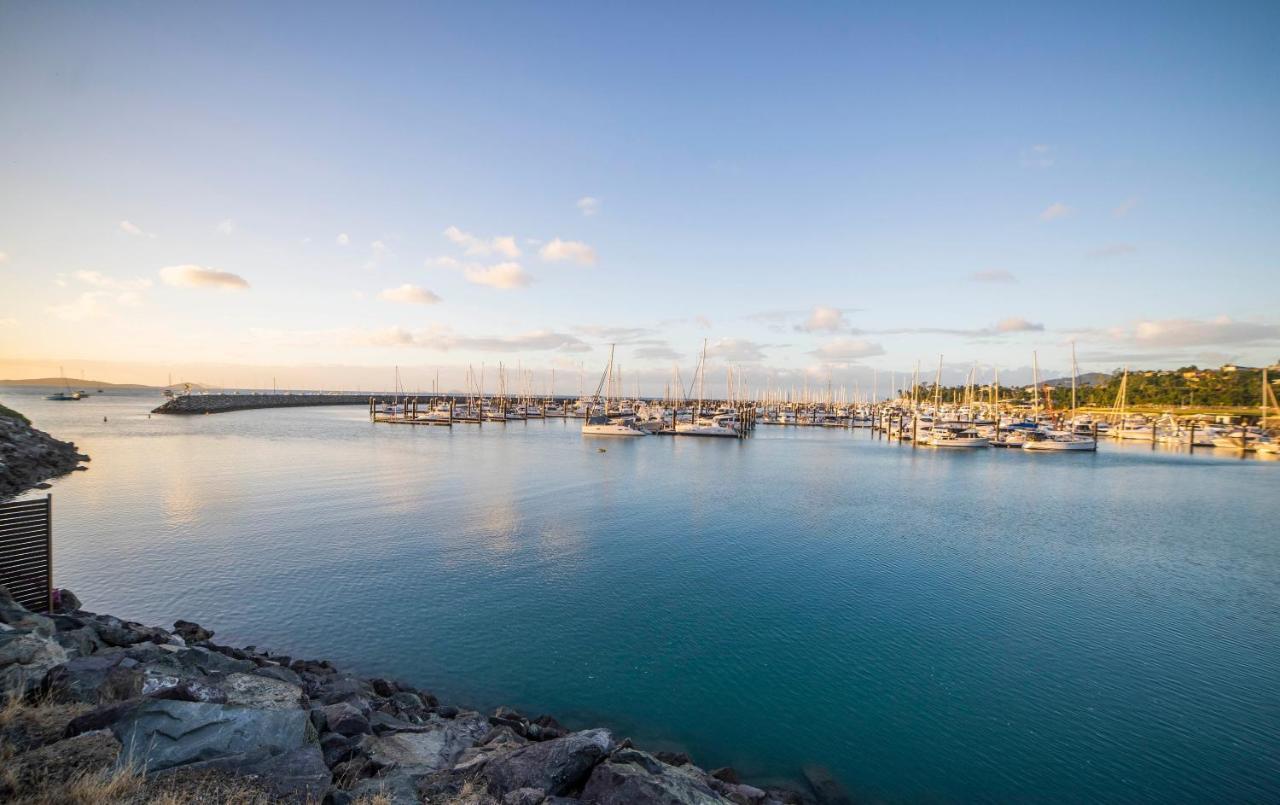 Marina View Apartment Airlie Beach Exterior photo